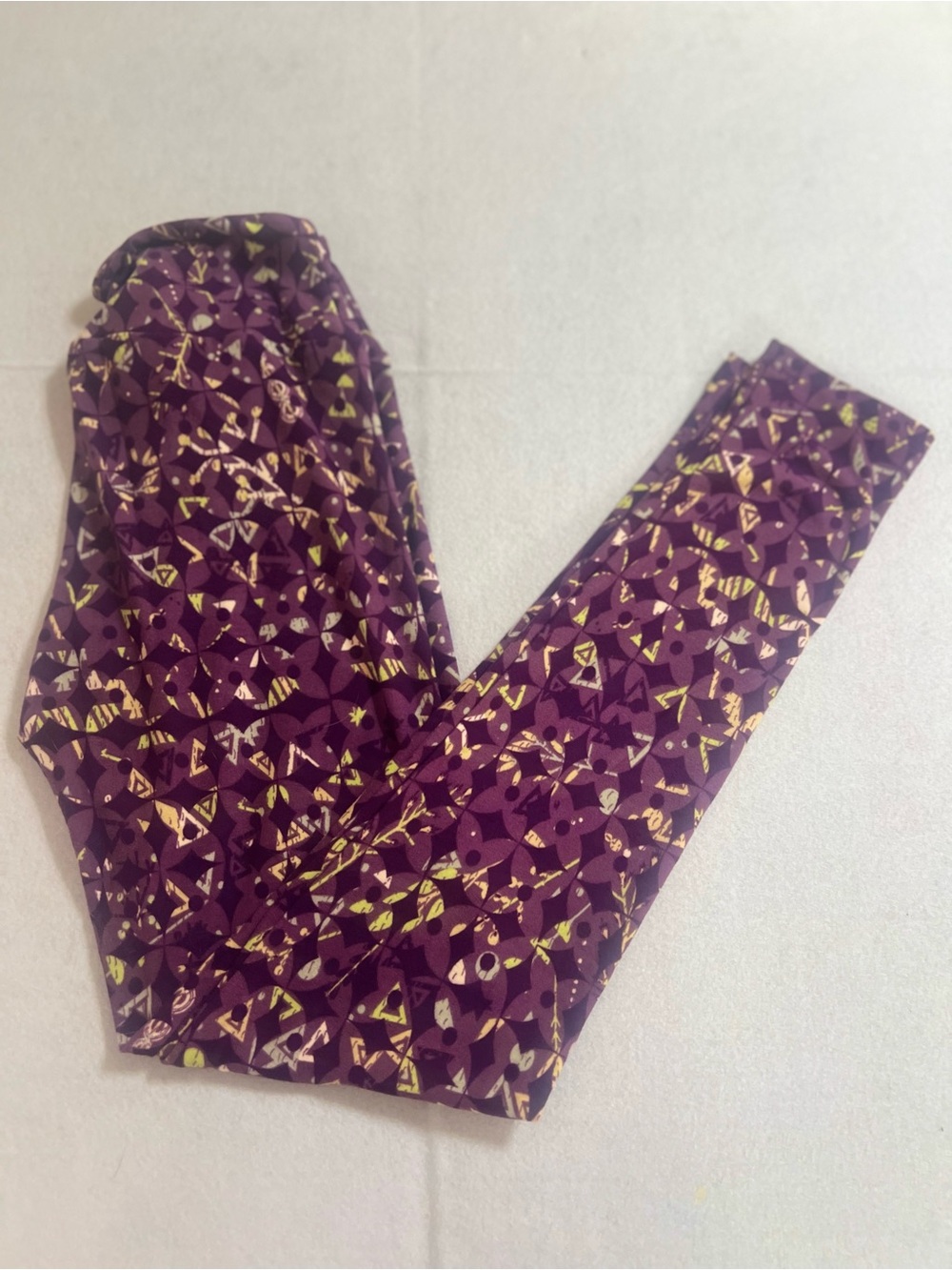LuLaRoe Purple Patterned Leggings